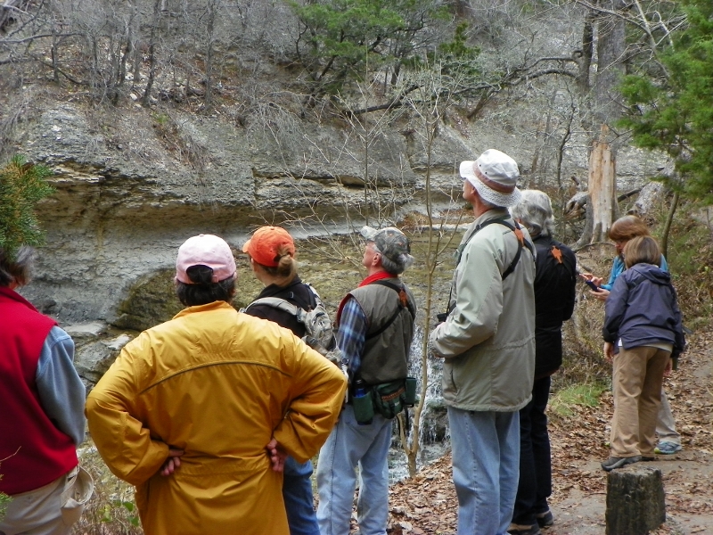 100_3589 (800x600).jpg - TLAS birders photographed by Elaine Horton